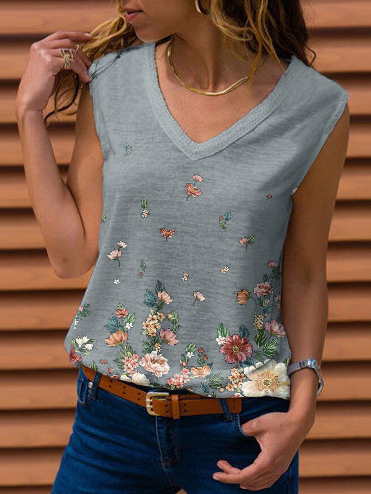 Floral Casual Tanks & Camis - Noracora