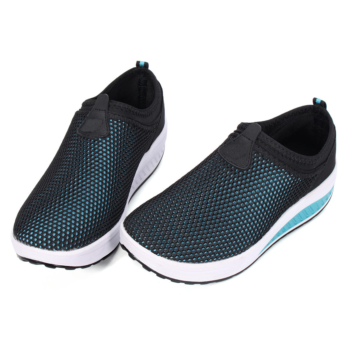 Women Casual Shoes Plus Size Breathable Mesh Slip-on Vulcanize Shoes Ladies Ultralight Sneakers