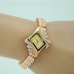 Women's Bracelet Watch Diamond Watch Gold Watch Quartz Ladies Imitation Diamond Analog Gold / One Year / One Year / Tianqiu 377 Lightinthebox