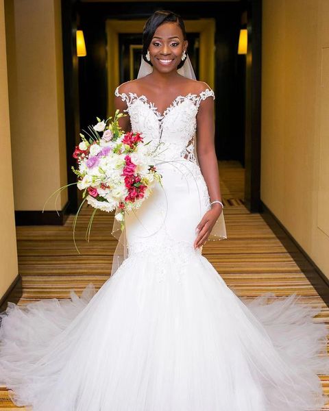 Plus Size Mermaid Wedding Dresses with Detachable Train Sheer Neck Long Sleeve African Lace Applique Wedding Gowns vestido de novia 2023