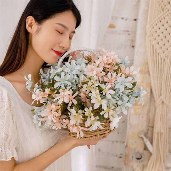 Decorative Flowers & Wreaths INS Wind Nanami 5 Prongs Fragrant Snow Orchid Imitation Rayon Flower White Small Bouquet Family Gathering Winte