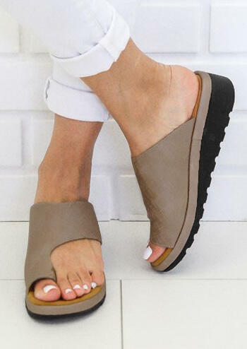 Solid Platform Flip Flop Sandals - Light Coffee