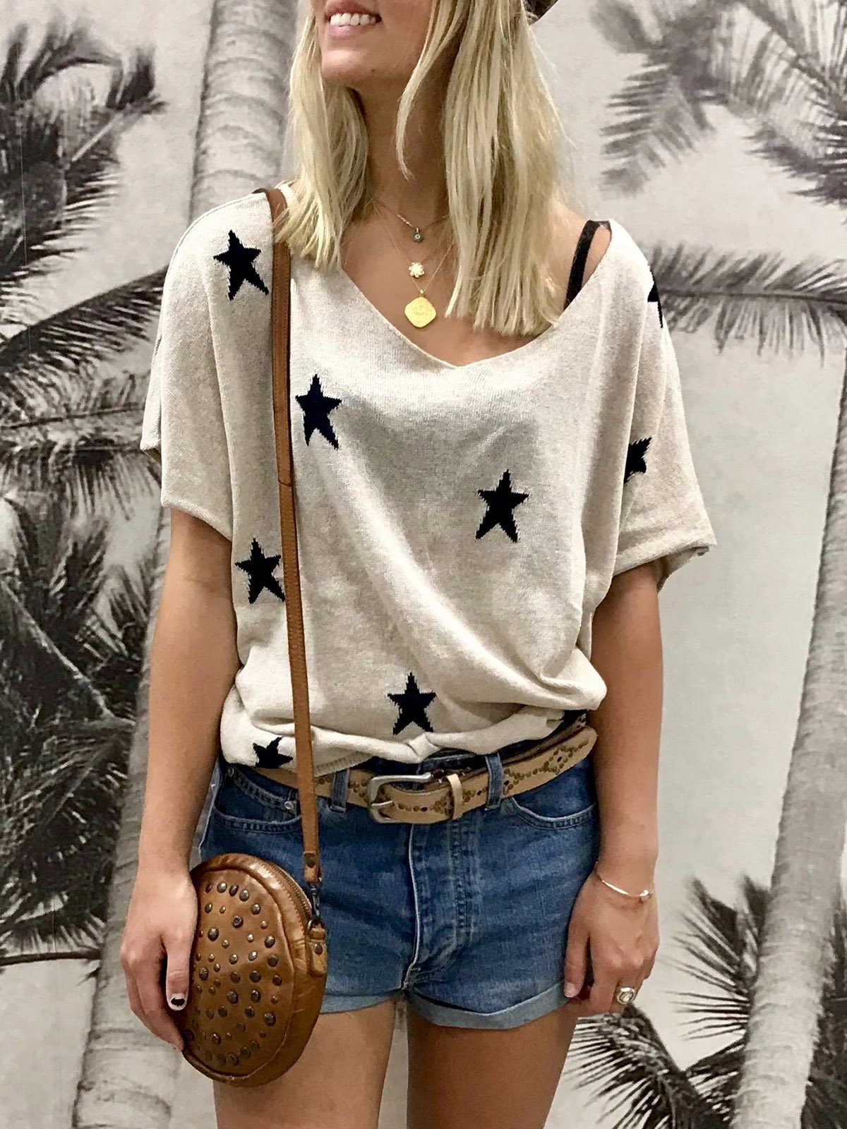 Beige Geometric Casual T-Shirts - Noracora